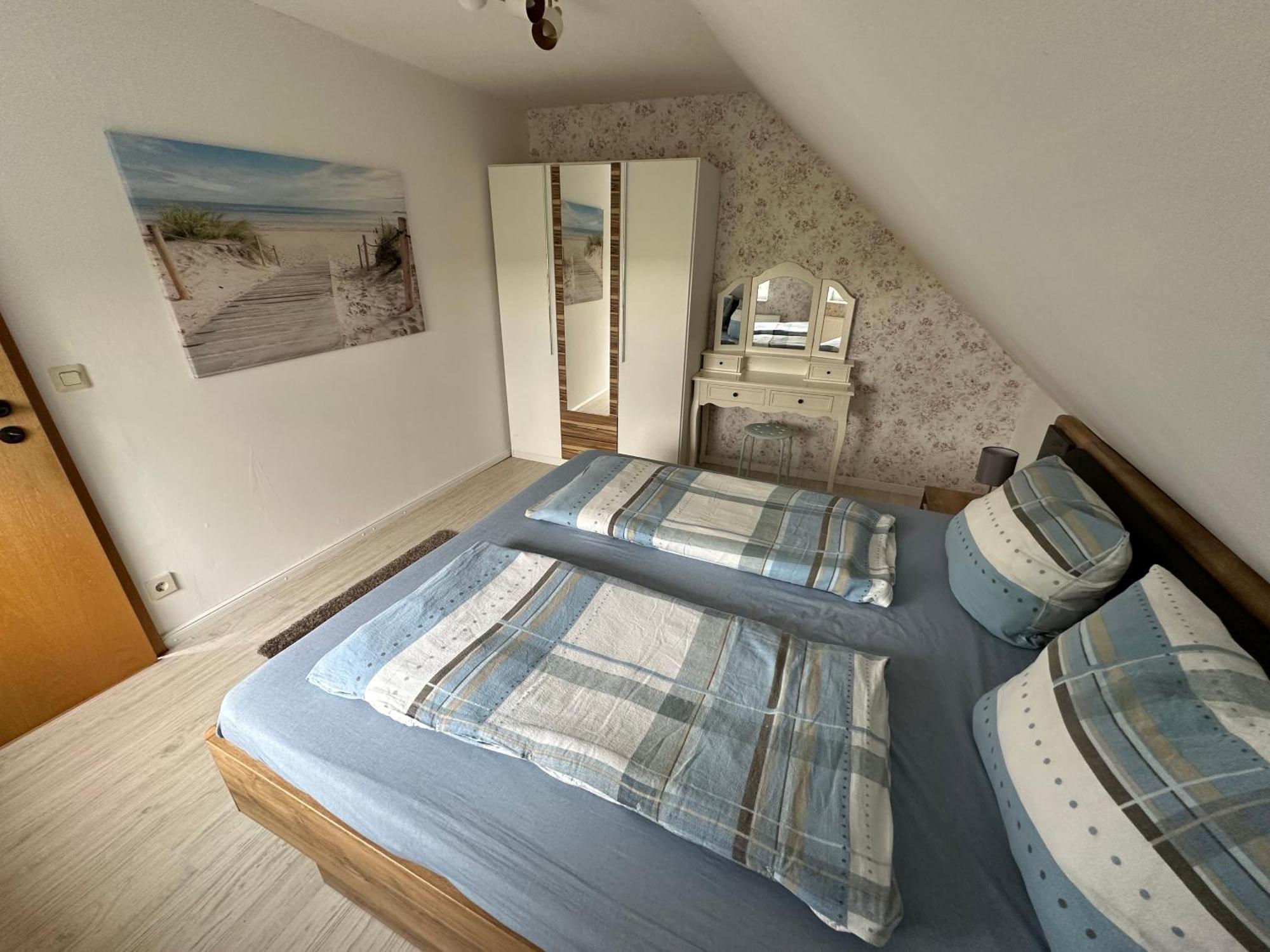 Rosenhaus Esens - Wohnung Backbord Eksteriør bilde