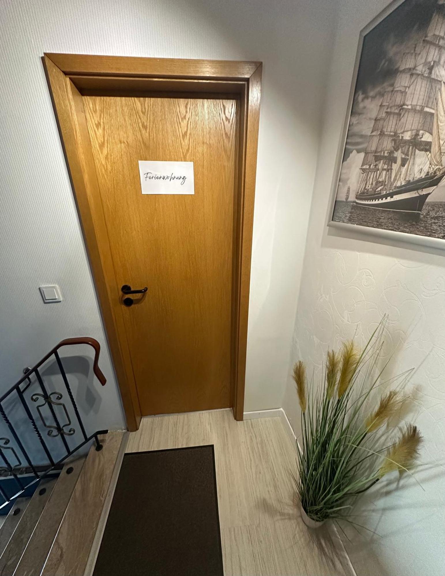 Rosenhaus Esens - Wohnung Backbord Eksteriør bilde